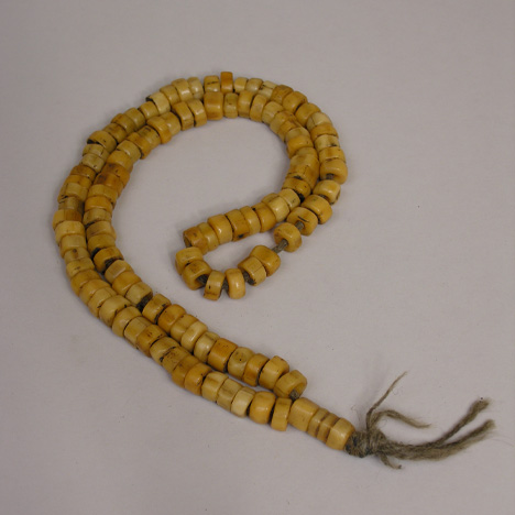 Tibetan Sheep Bone Prayer Beads; Tibet; date unknown; sheep bone and thread; Rubin Museum of Art; gift of Anne Breckenridge Dorsey; C2012.6.28